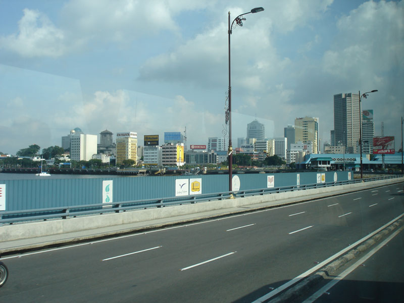 [Johor_Bahru_causeway_w.jpg]