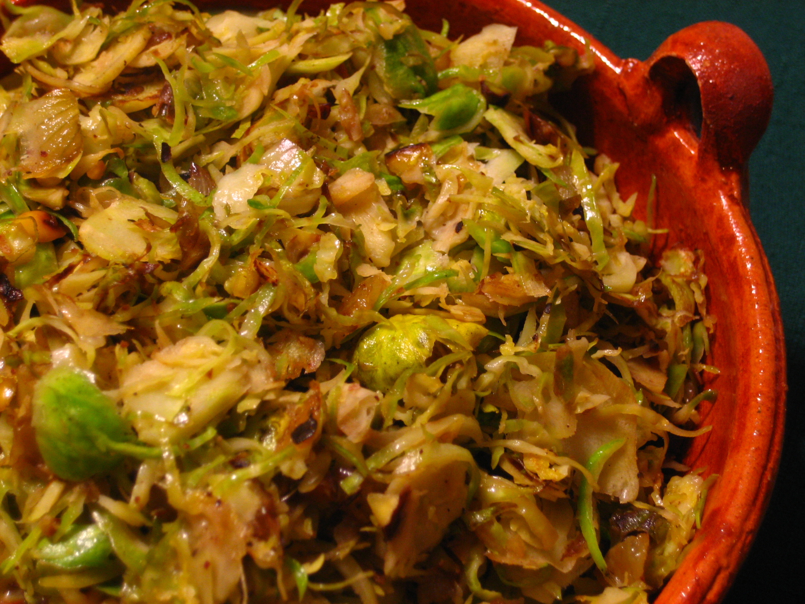 [sauteed+brussels+sprouts+with+pistachios.JPG]