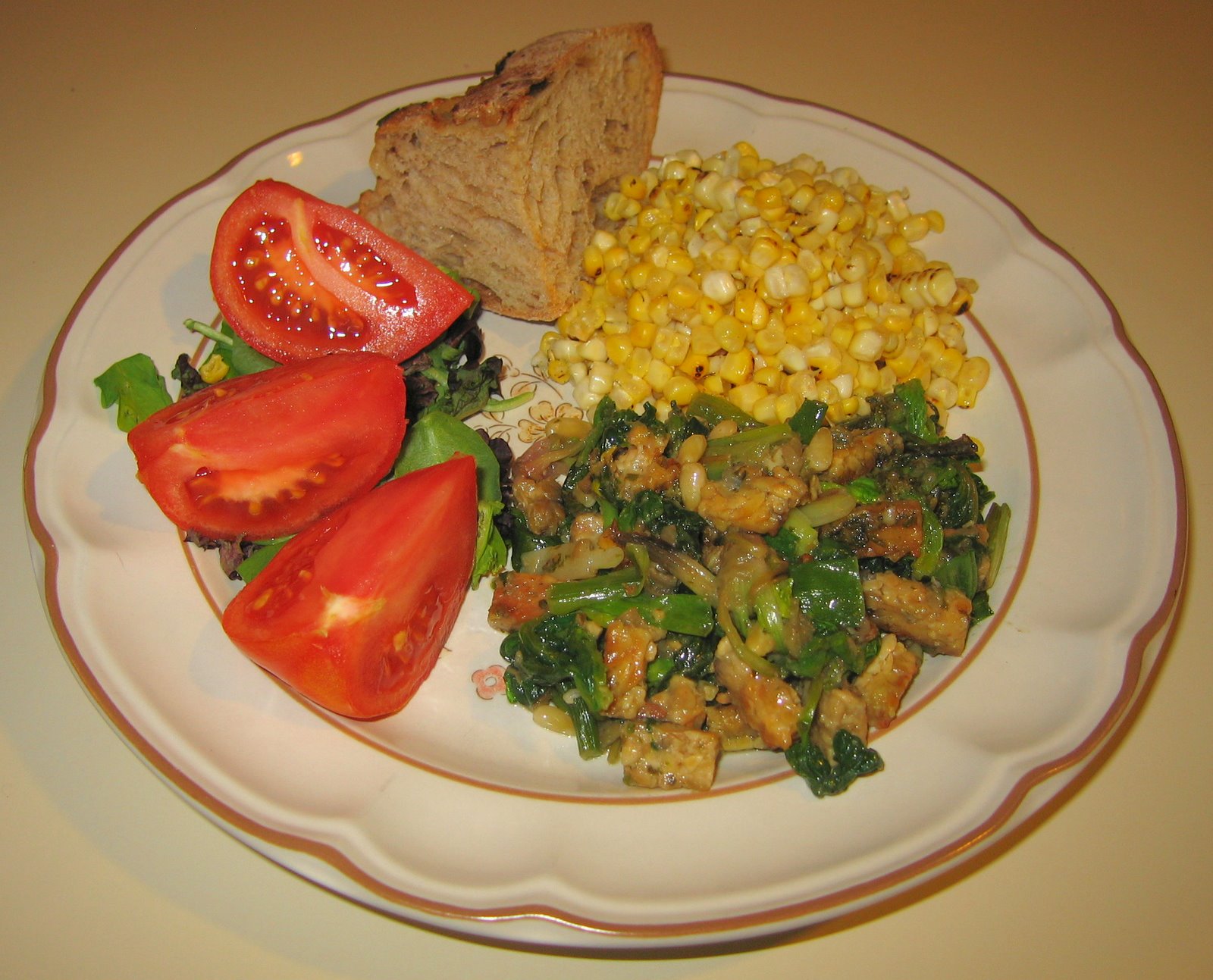 [20080305+Spinach-Tempeh-Pesto+with+Limed+Corn.jpg]