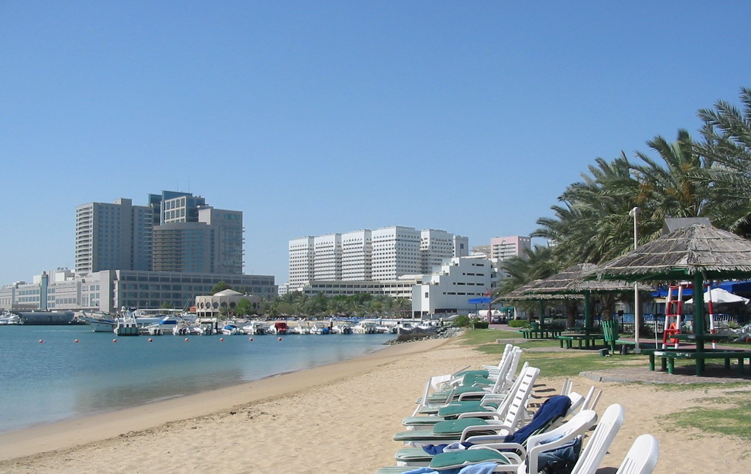 [Beach+Club+Abu+Dhabi.jpg]