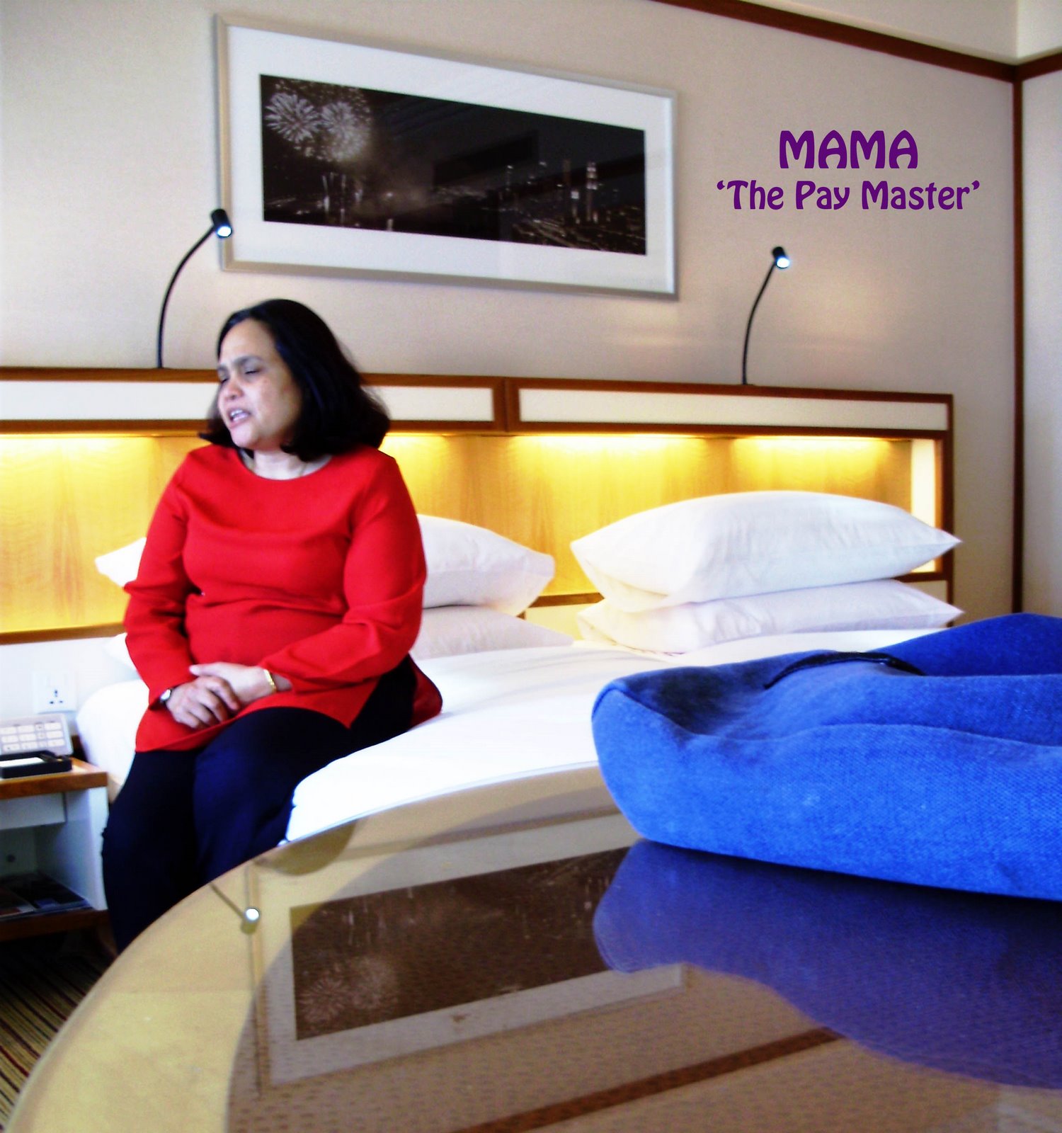 [mama+hotel.jpg]