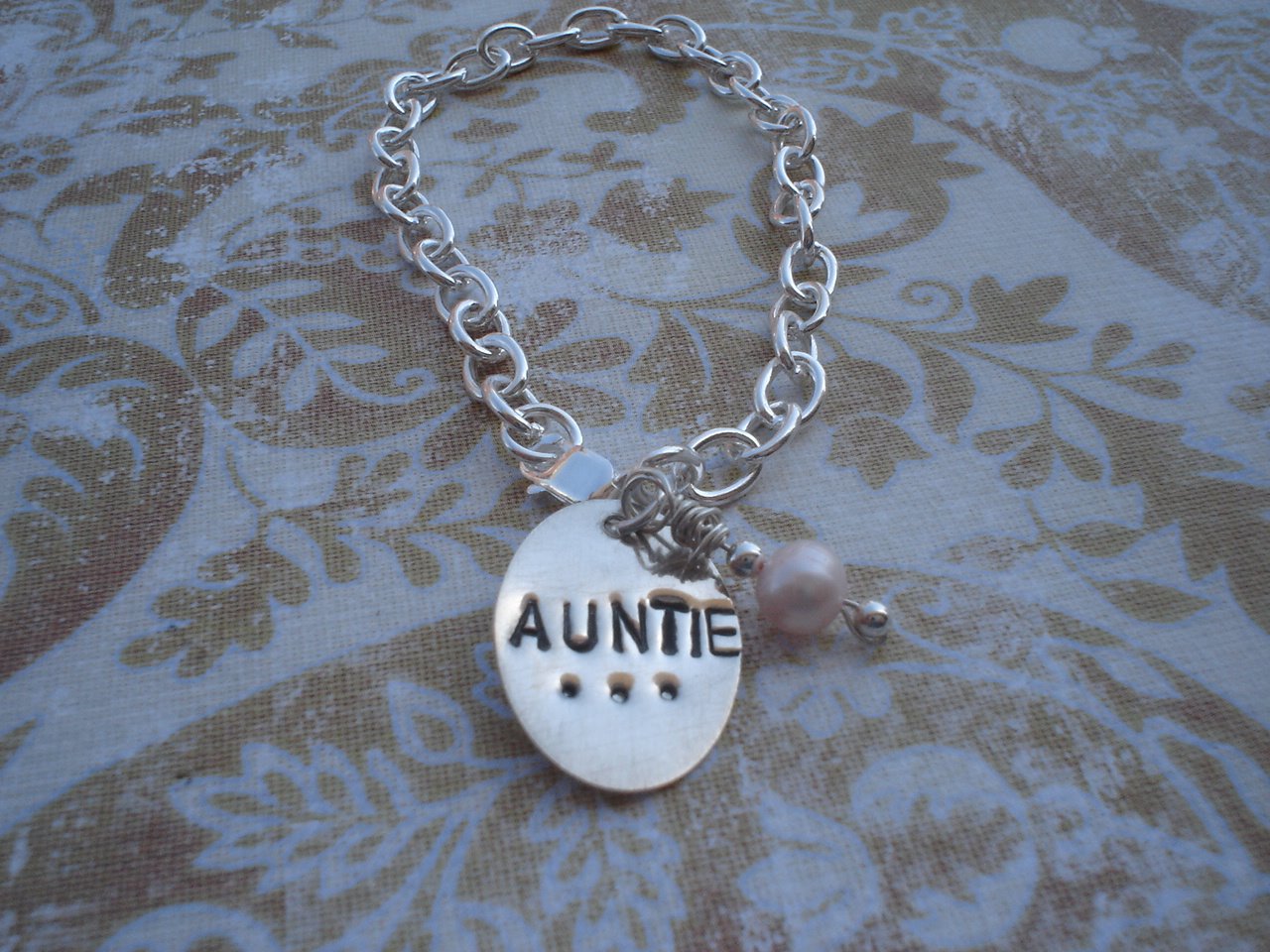 [Etsy+chunky+bracelet+Auntie.jpg]