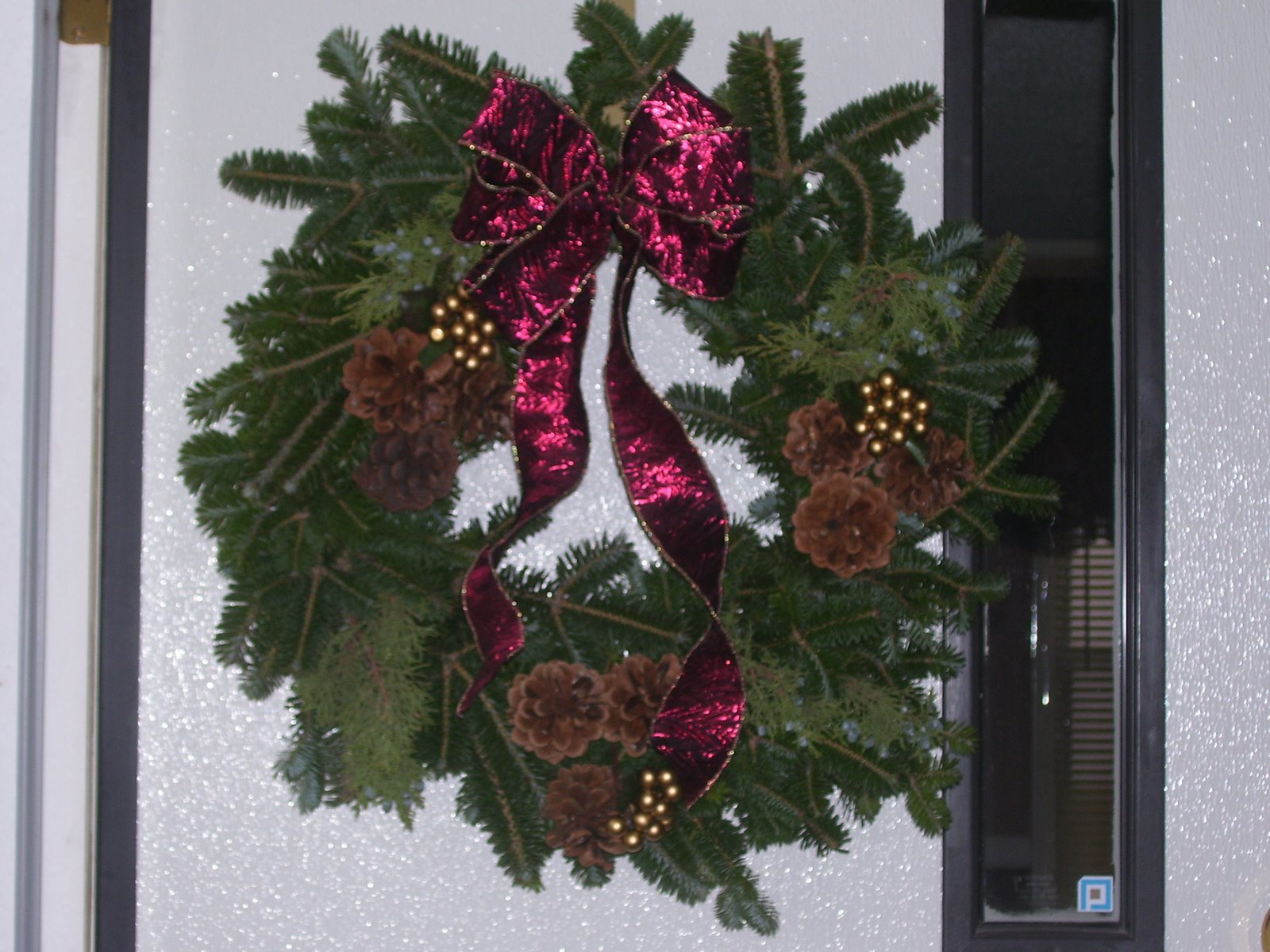 [Wreath+Making+Nov+07+025.jpg]