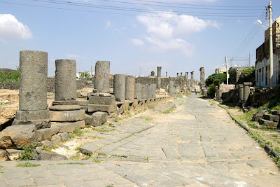 Roman columnades at Bosra