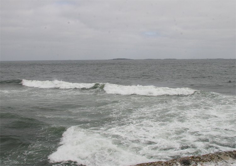 [Farnes+view+from+Seahoses.jpg]