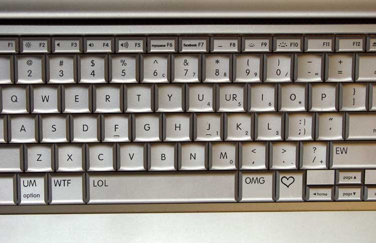 [13-yr-old-girl-keyboard.jpg]
