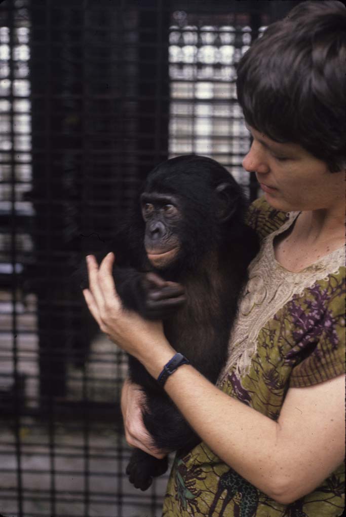 [Delfi+and+Bonobo.jpg]