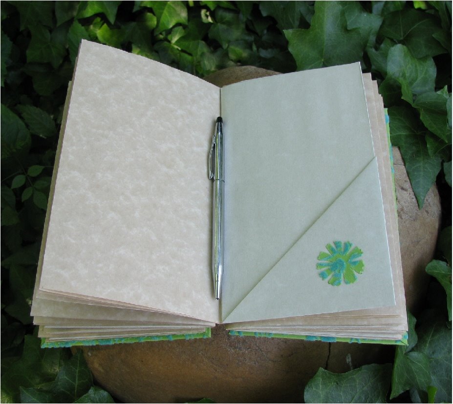 [green+flocked+book2.jpg]