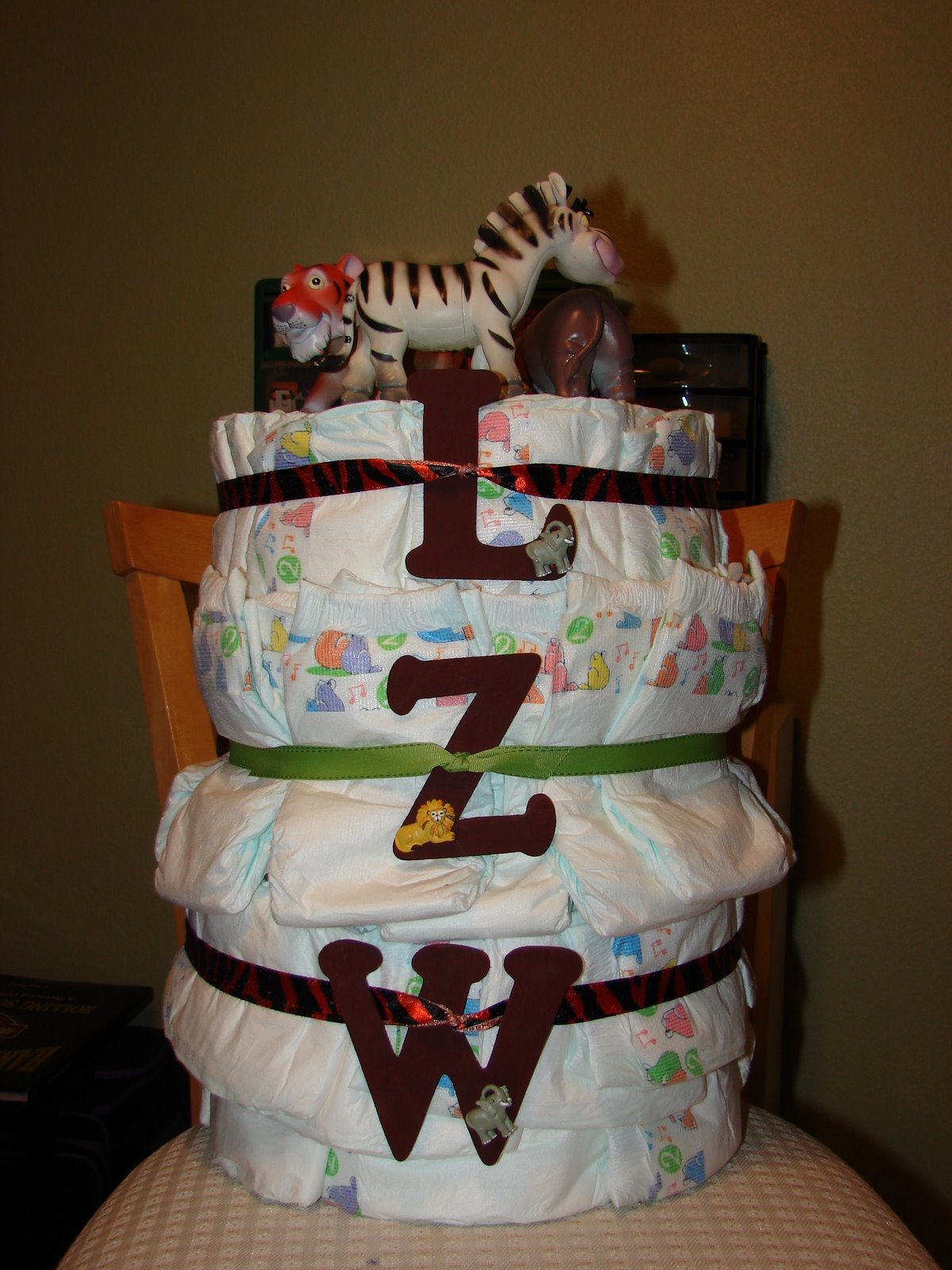 [Angie's+diaper+cake.jpg]