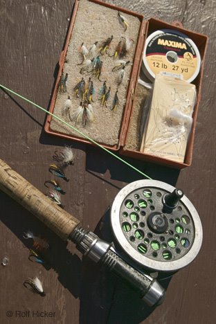 [fly-fishing-gear.jpg]