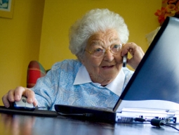 [Granny+blogger.jpg]