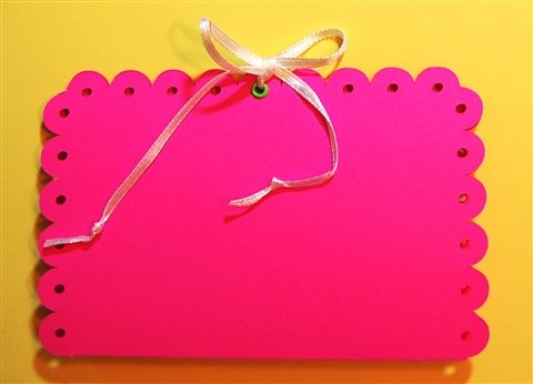 [scalloped+gift+card+holder+with+eyelet+and+ribbon.jpg]