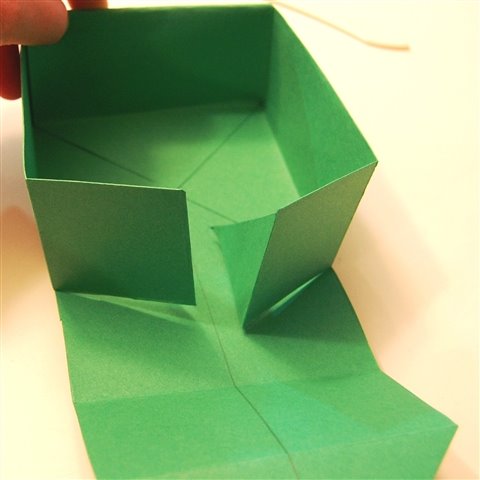 [fold+in+opposite+two+sides+to+finish.jpg]