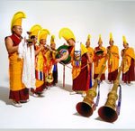 [monjes+tibetanos.jpg]