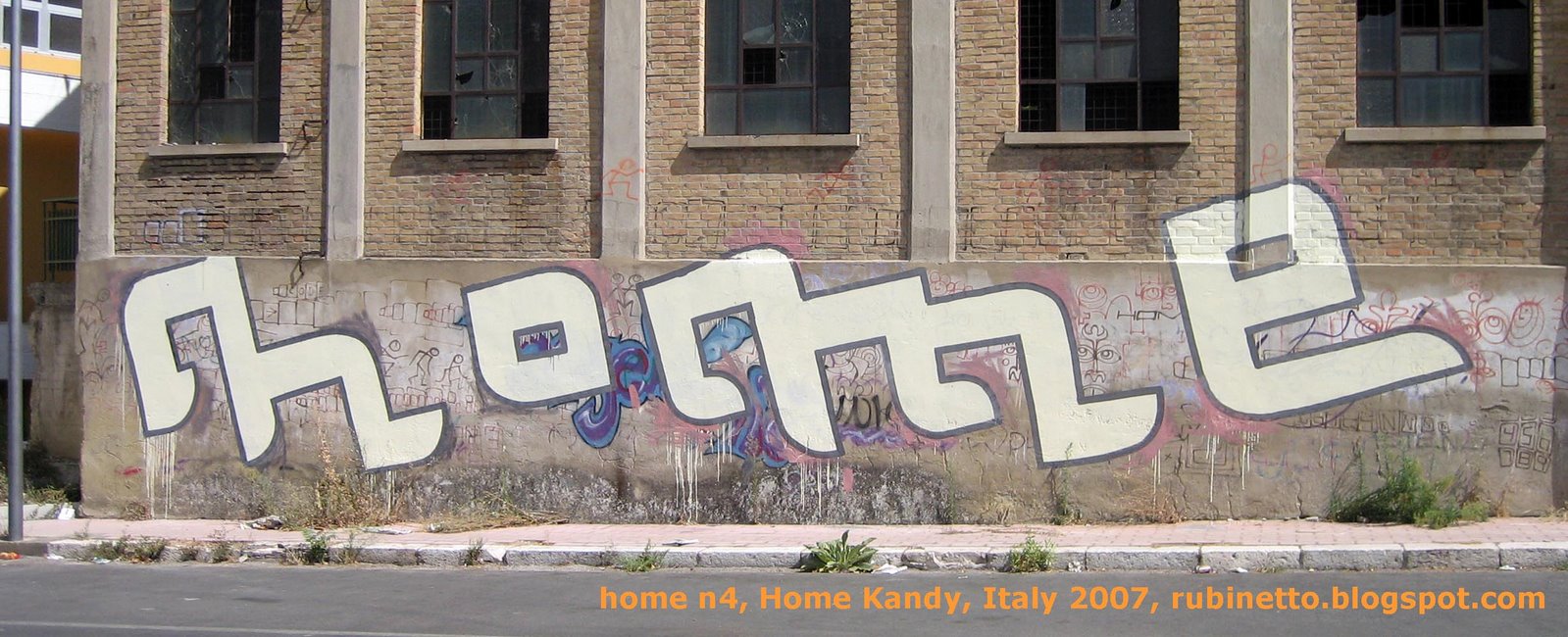 [home+4+(by+home+Kandy,+PZ+2007).jpg]