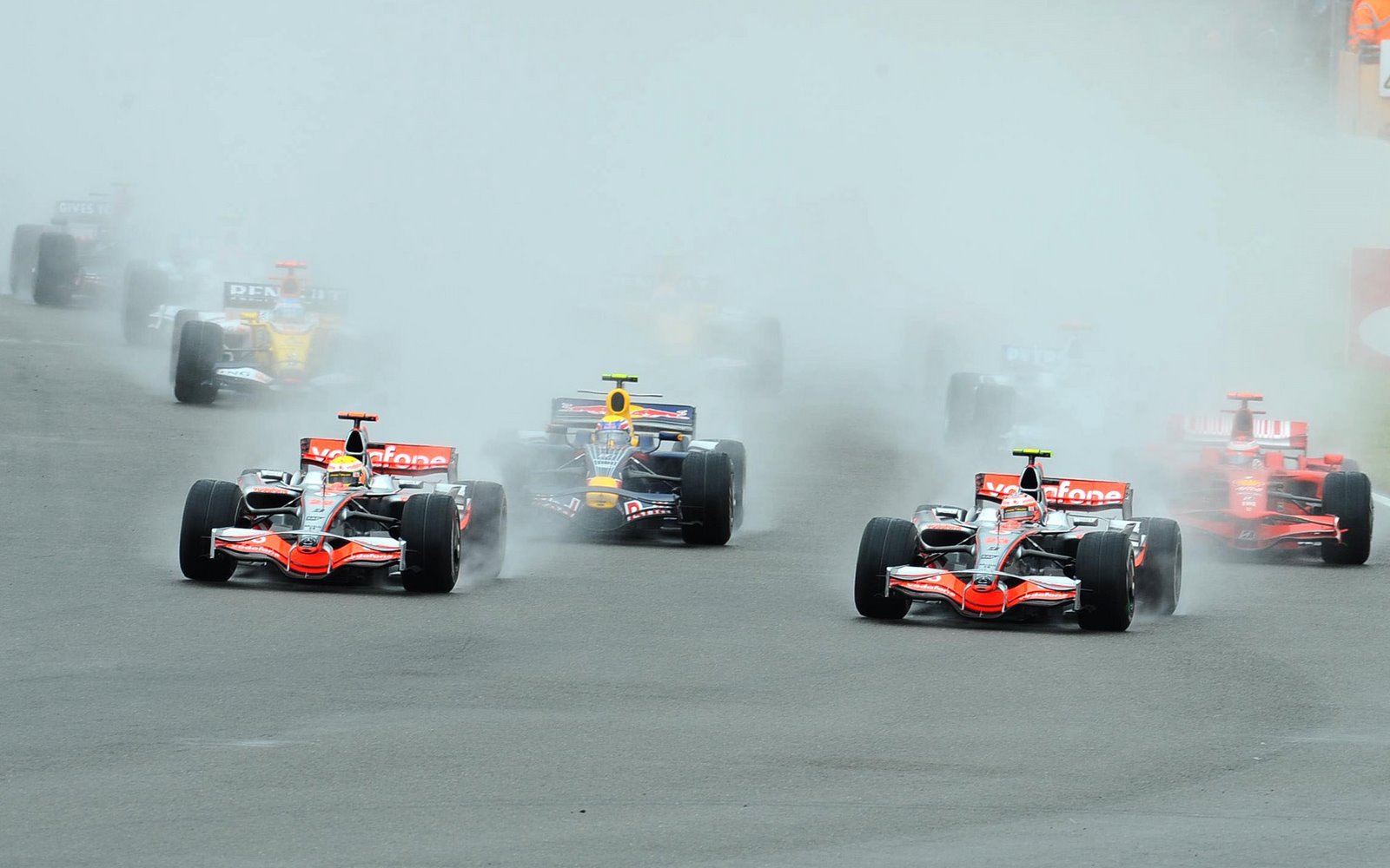 [Heikki+Kovalainen+Lewis+Hamilton+McLaren+Mercedes+British+Grand+Prix,+Silverstone+Sunday+Race+73.jpg]