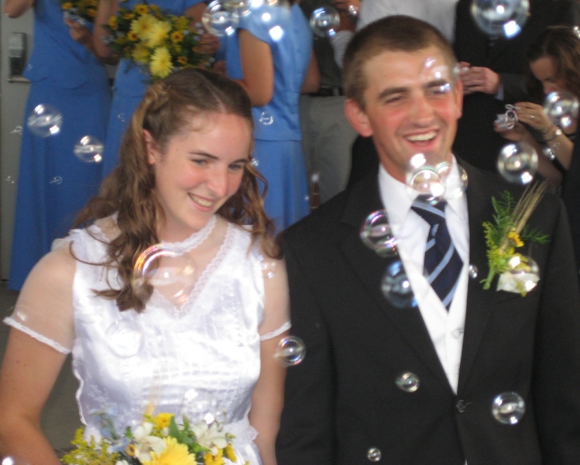 [Jenn+and+Linford's+Wedding+2008+004.jpg]