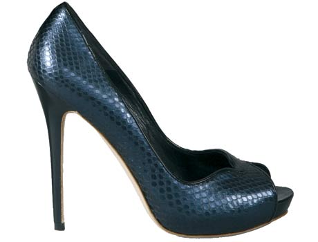 [Alexander+McQueen+blue+python+metallic+peep+toe+court+shoe+620.jpg]