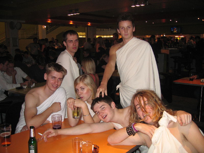 [toga_party_002m.jpg]