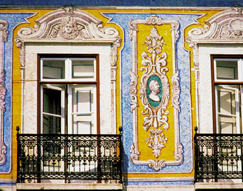 [Casa_Azulejos_Lisboa.jpg]