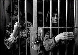 Mujeres en estado de cárcel