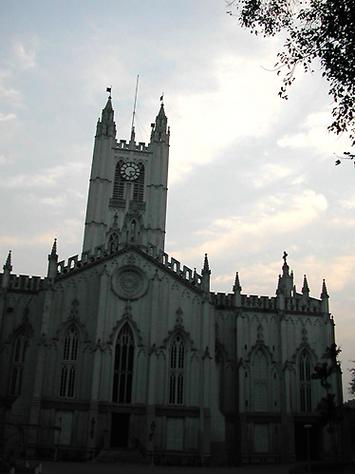 [p67587-Calcutta-St_Pauls_Cathedral.jpg]