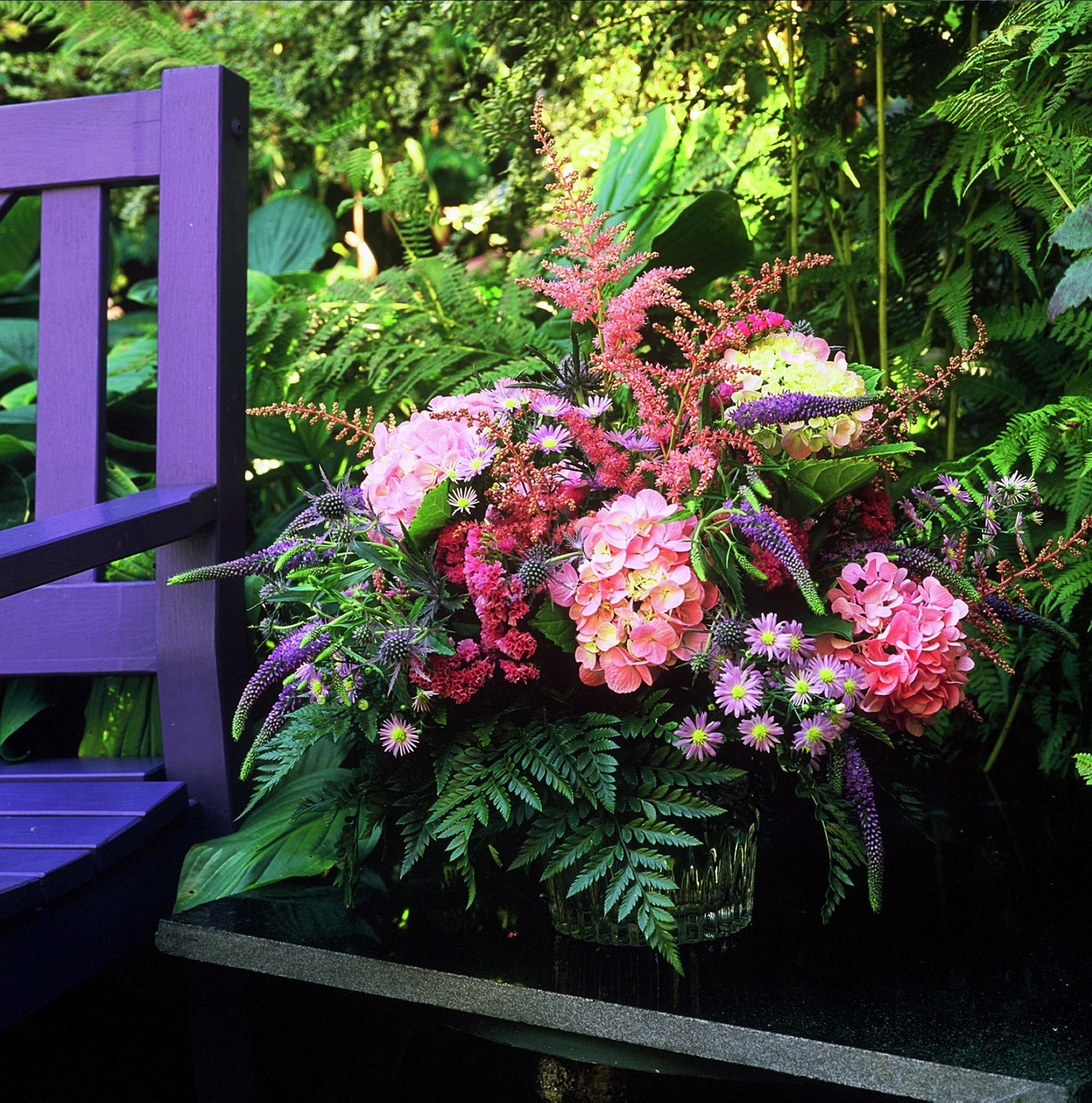 [Hydrangea+Outdoor+floral+arrangement.jpg]