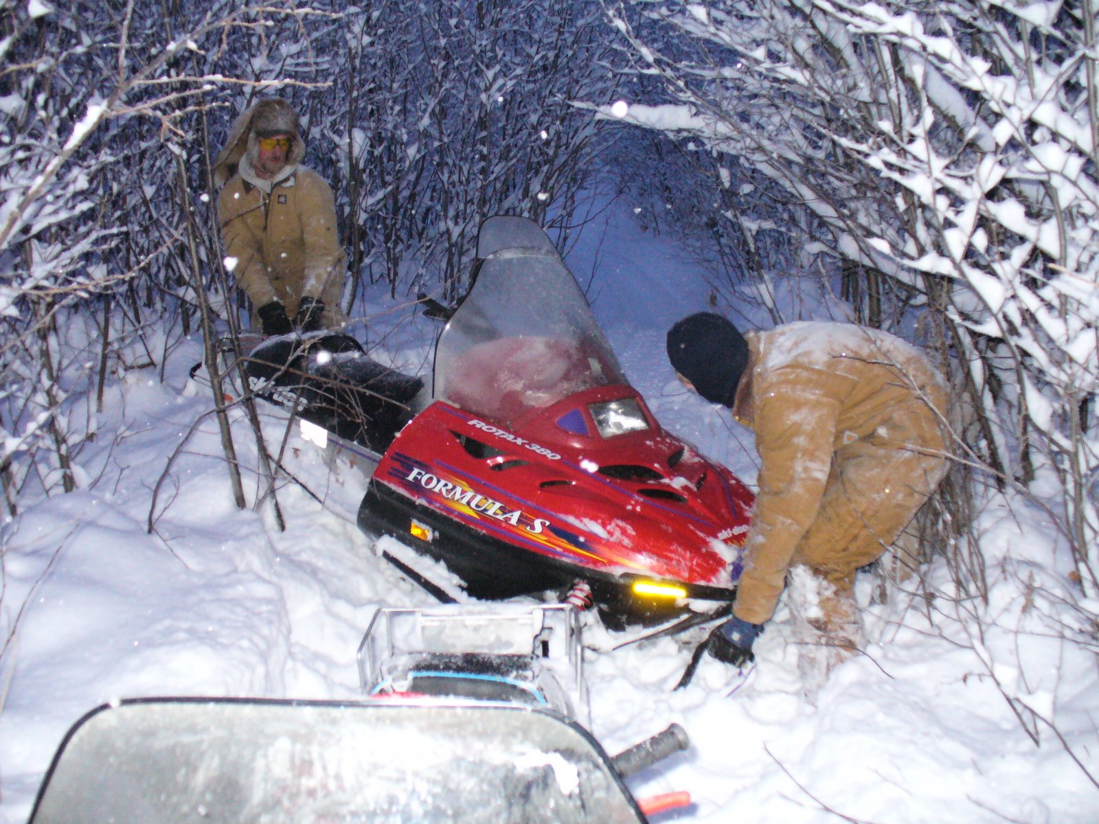 [January+2007+snowmachine+ride+008.JPG]