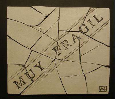 [gmuy+fragil+2005.miguel+angel+gil.jpg]