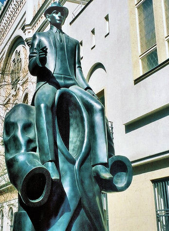 [Kafka+statue+Prague.jpg]