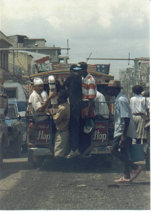 [Haiti-Port-au-Prince-01.jpg]