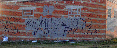 [menos+familia-+alejantoraz+Flickr.jpg]