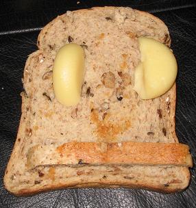 [cheesy+bread+face.jpg]