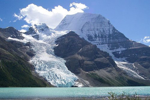 [Berg+Glacier+on+Mt+Robson+bc+by+cathieandrandy.jpg]