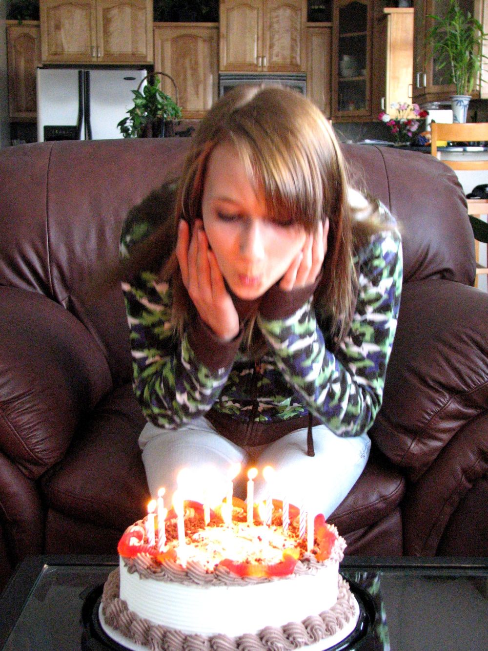 [Paige+blowing+out+candles+resized.jpg]