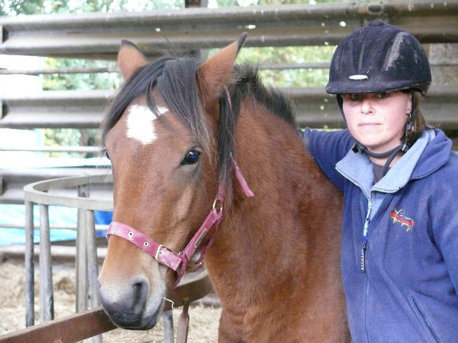 [Sheila+and+2+year+old+filly.jpg]