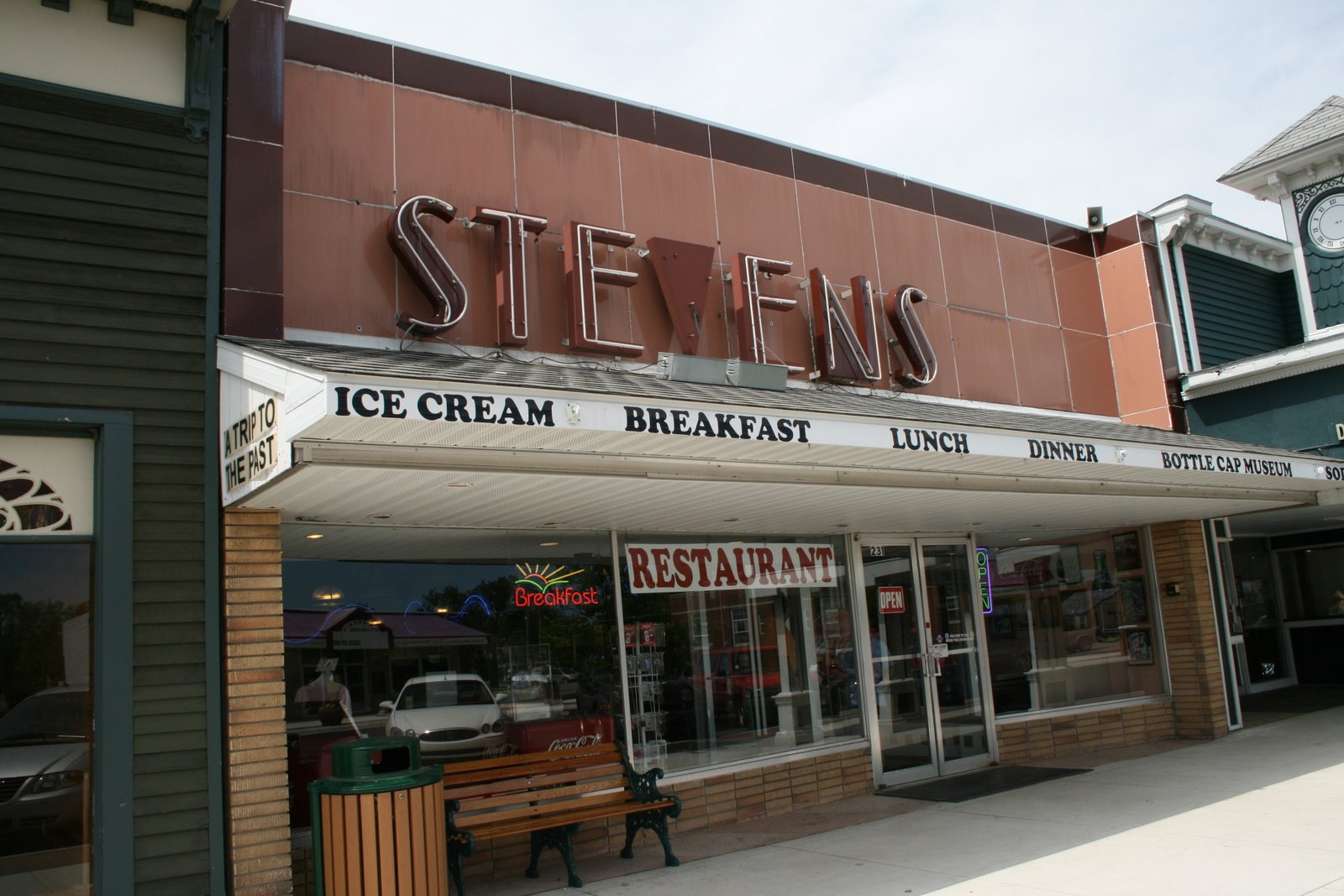 [stevens+restaurant+exterior.jpg]