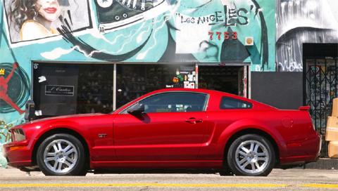 [Ford+Mustang+2005+(7).JPG]