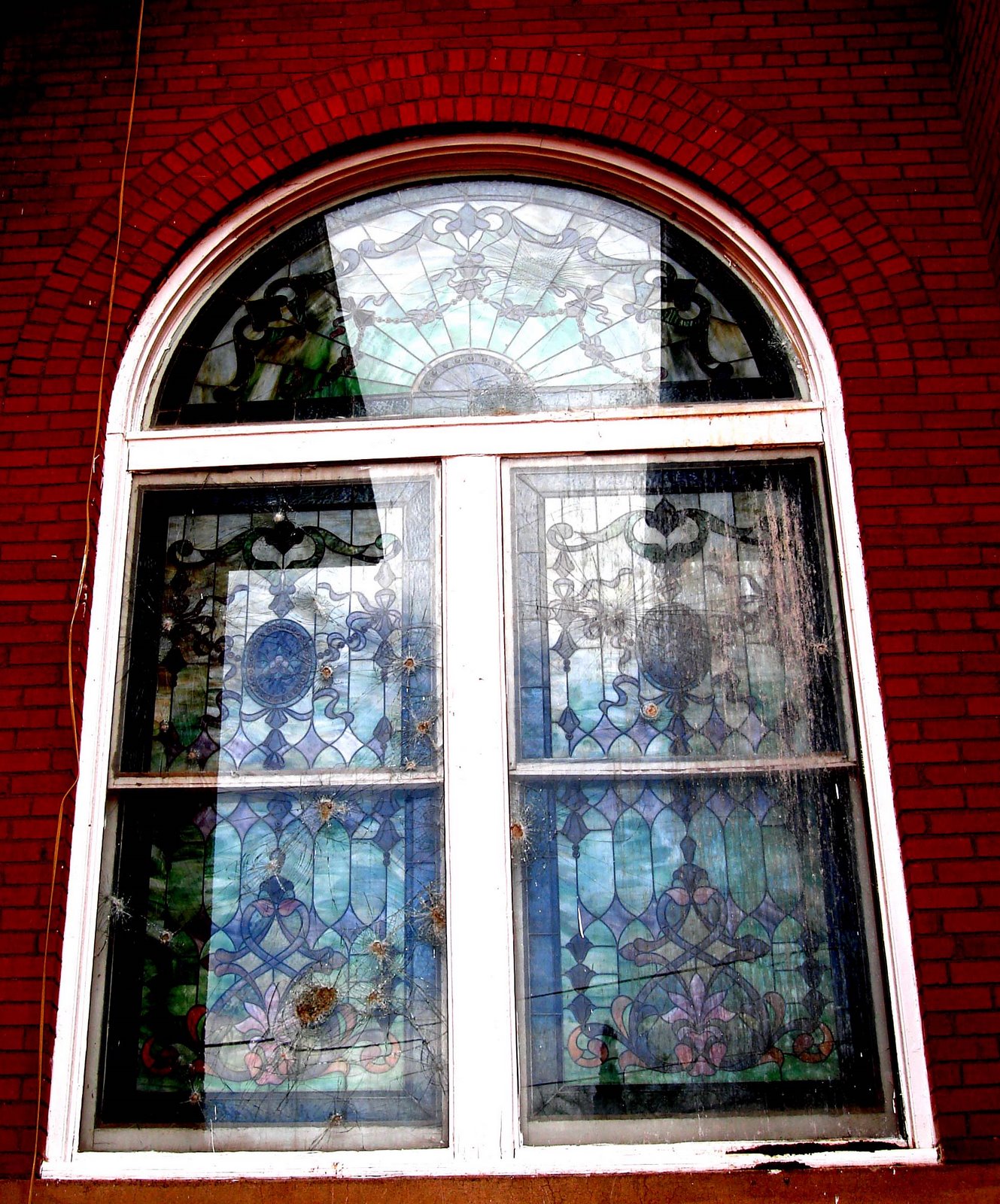 [stained+glass+from+outside.jpg]