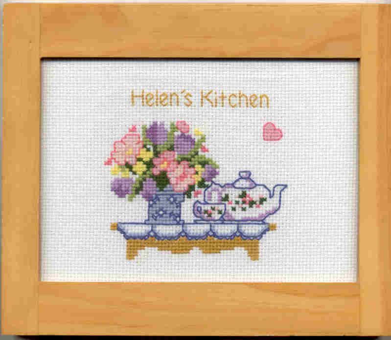[Teapot+and+flowers+for+Helen+2006.jpg]