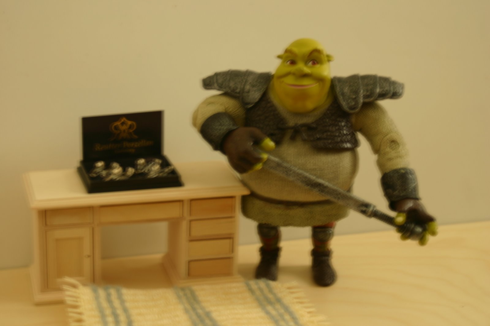 [Shrek+ja+pöytä+002.jpg]