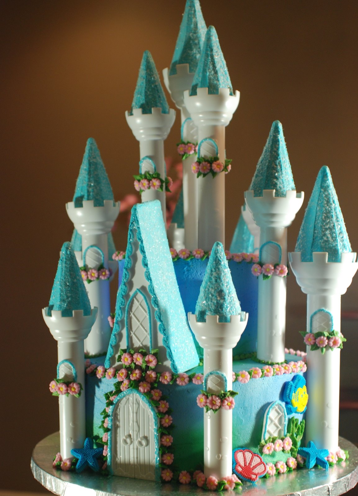 Princess Birthday Cake Ideas on Cake On The Brain  Birthday Castle Cake  Part 4   This Blows My Mind