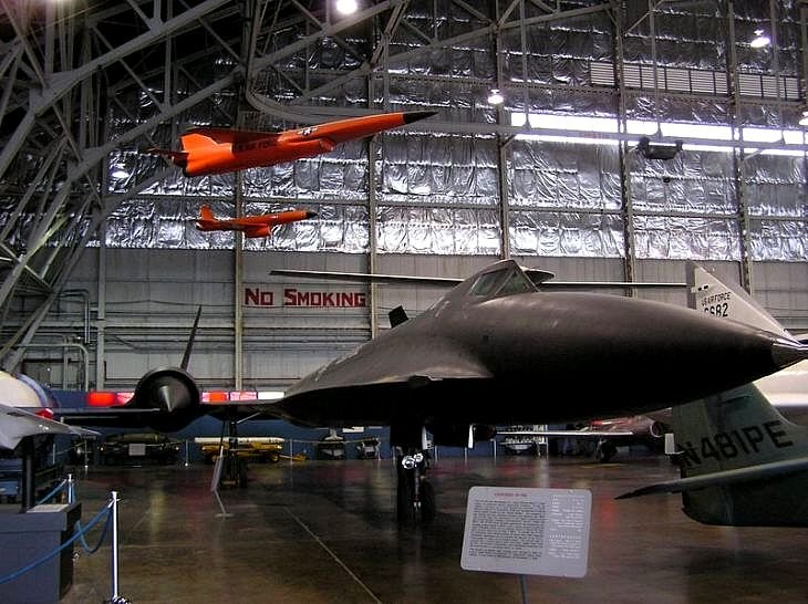 [23_+Aviation_Museum.jpg]