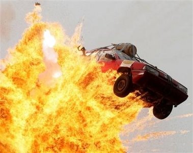 [car-explosion.jpg]