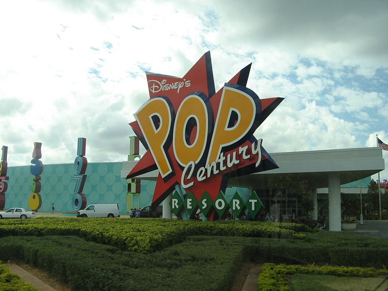 [800px-Disney's-Pop-Century-Resort-Entrance.jpg]