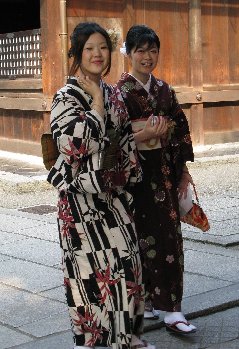[kimonos.jpg]