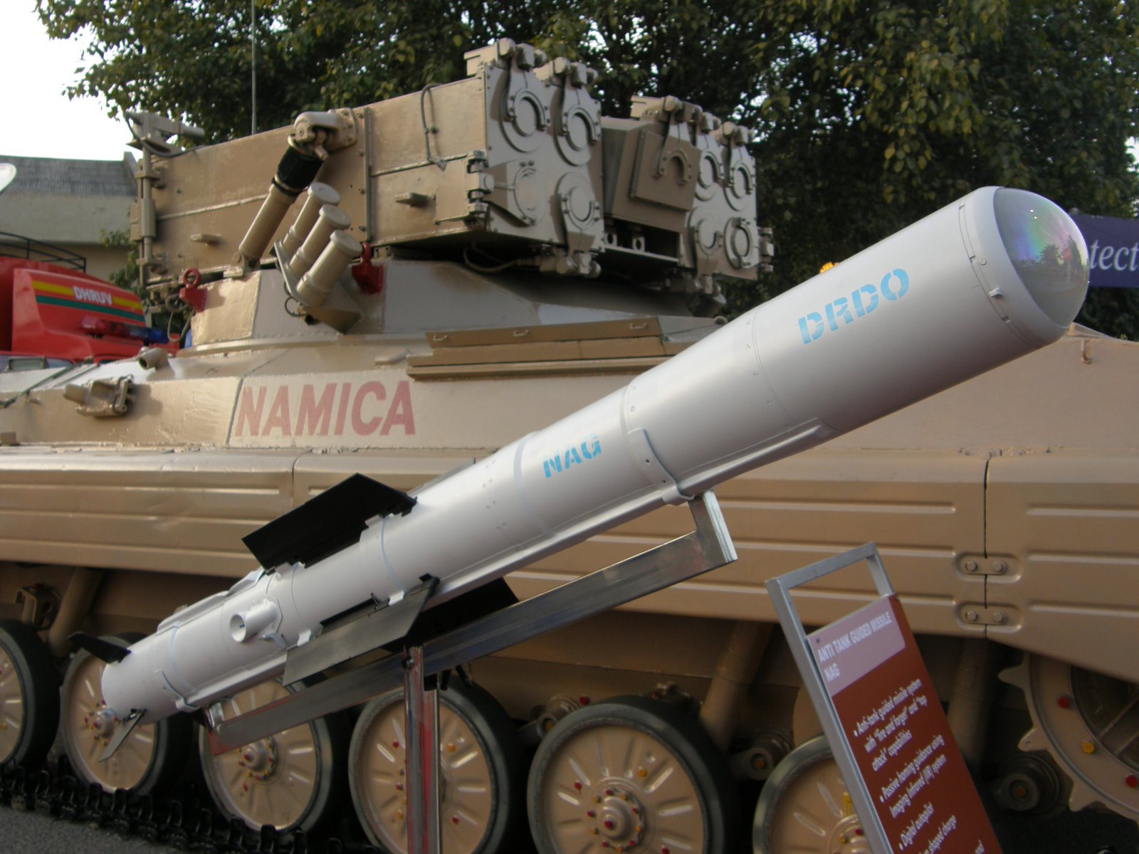 [Nag+with+Nag+Missile+Carrier+(NAMIKA)-752411.JPG]