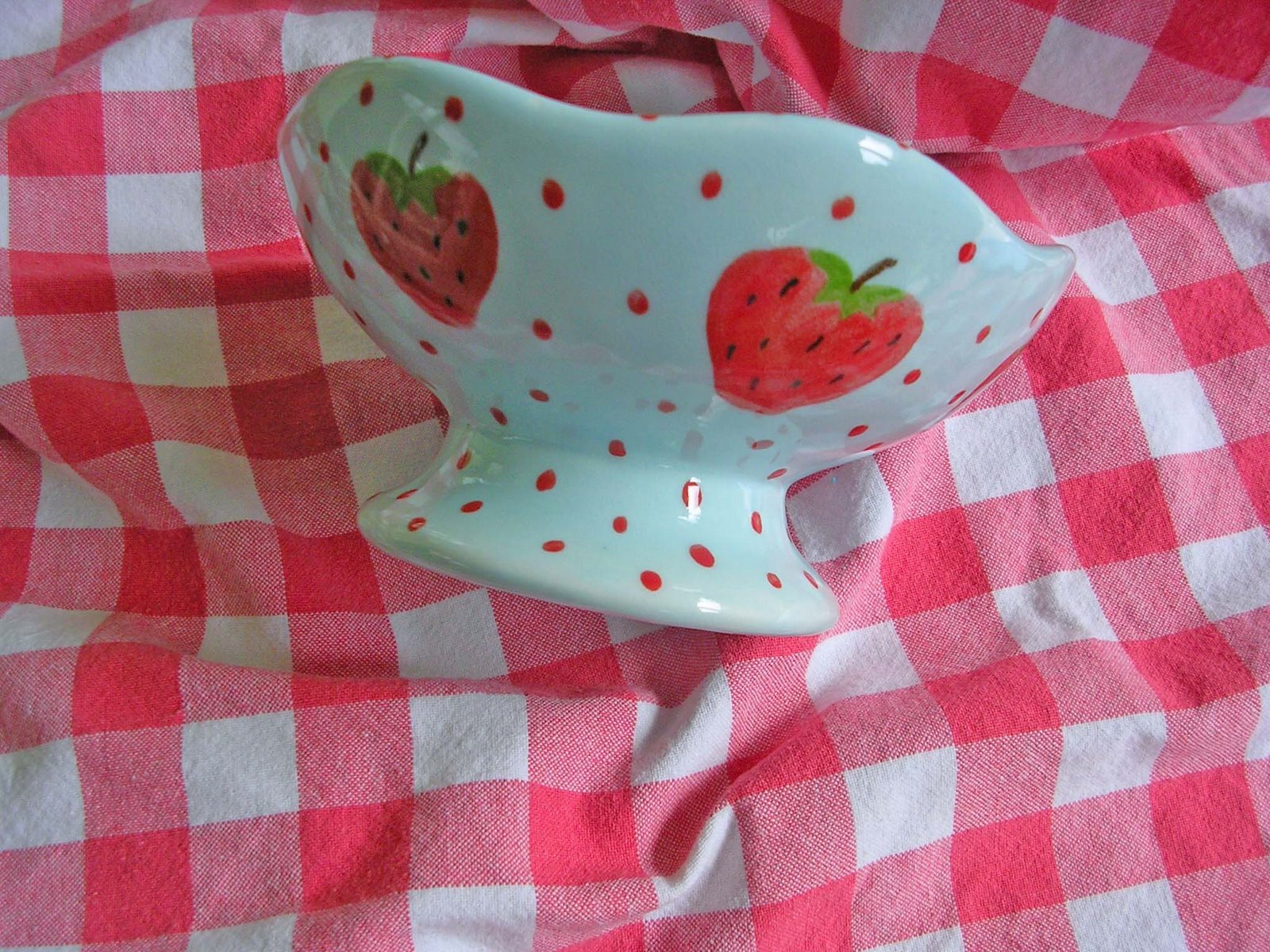 [Strawberries+bowl.jpg]