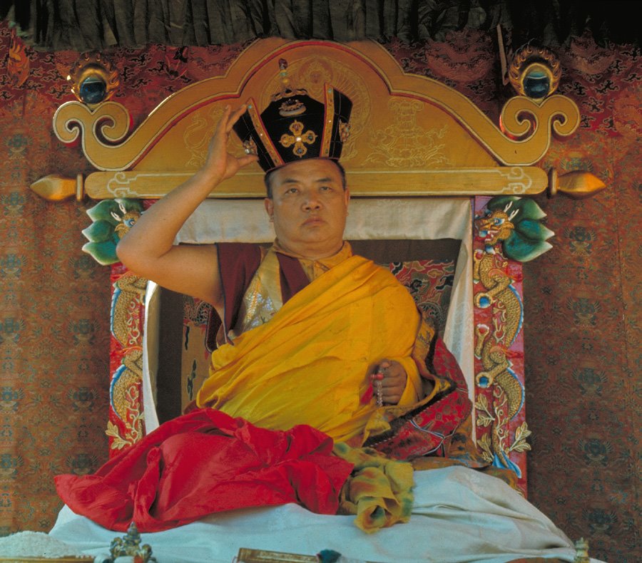 [16th+Karmapa.jpg]