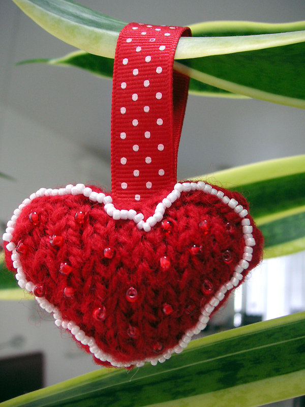 [knitted+valentine.jpg]